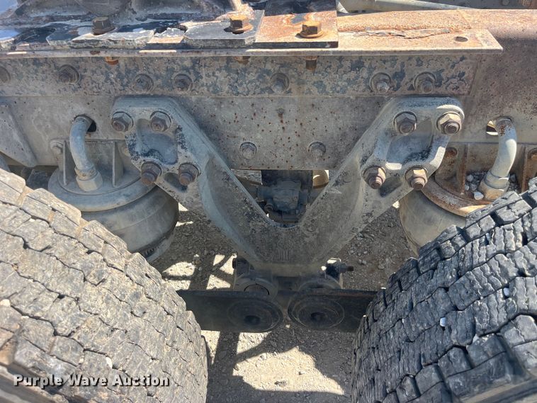 image for item EK8658 2007 Kenworth  T800 semi truck