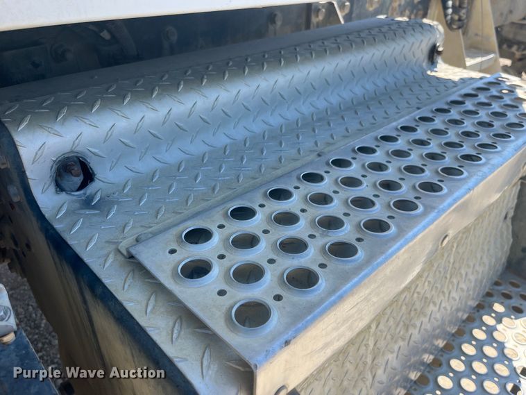 image for item EK8658 2007 Kenworth  T800 semi truck