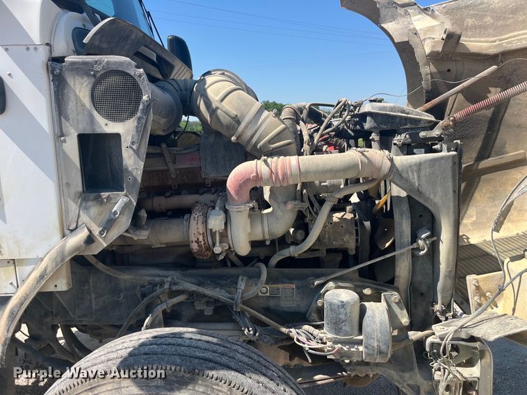 image for item EK8658 2007 Kenworth  T800 semi truck