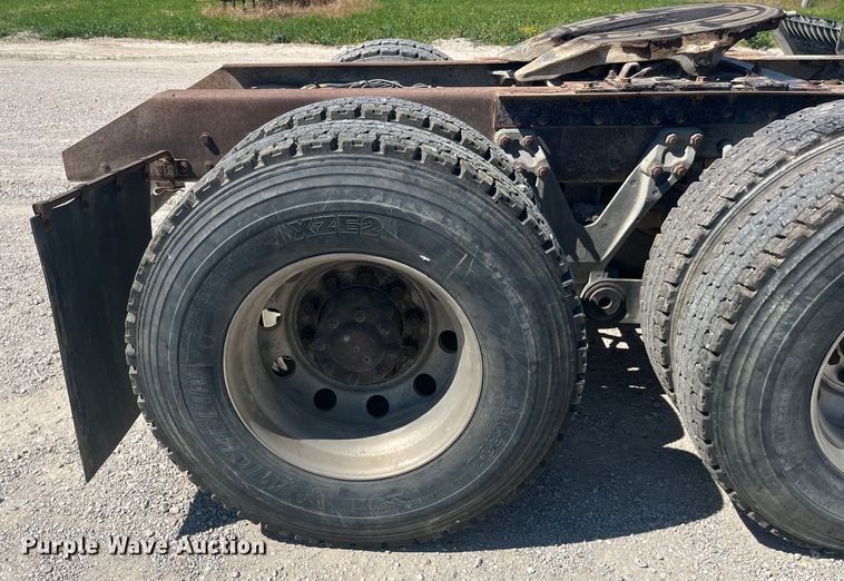 image for item EK8658 2007 Kenworth  T800 semi truck