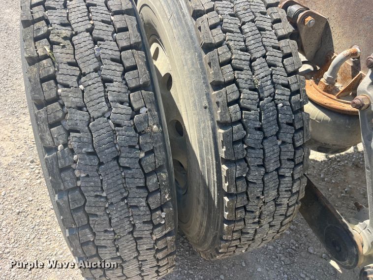 image for item EK8658 2007 Kenworth  T800 semi truck