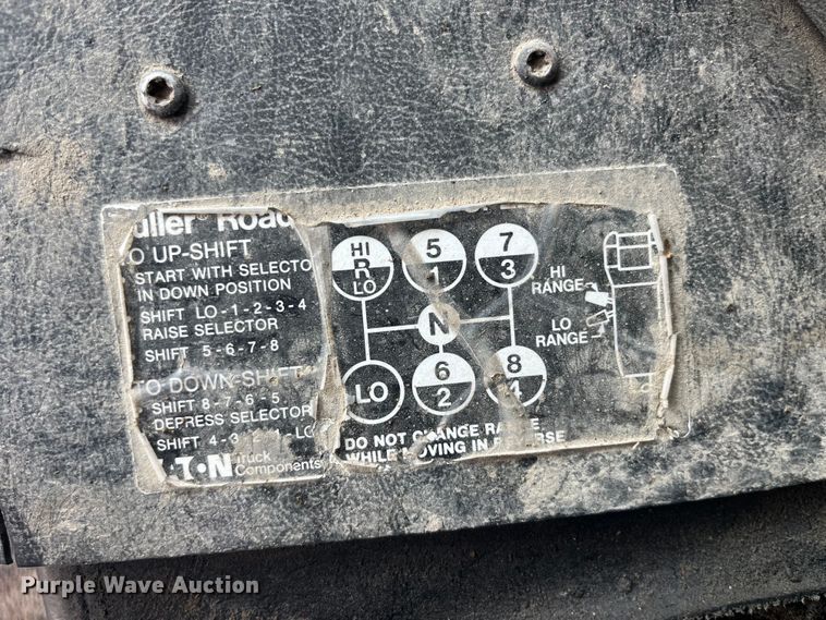 image for item EK8759 1985 Mack MH613 semi truck