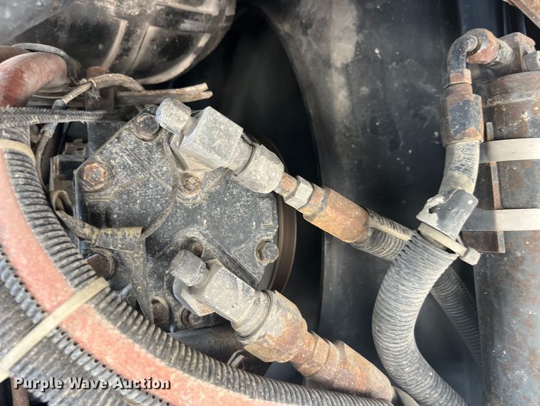 image for item EK8759 1985 Mack MH613 semi truck