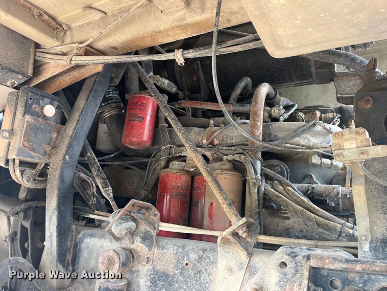 image for item EK8759 1985 Mack MH613 semi truck