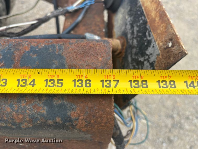 image for item EK8767 1995 International  4700 4x2 truck cab and chassis