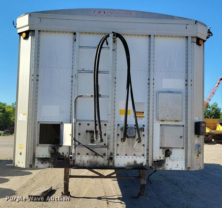 image for item KA9927 2005 Trail King Red River Series live bottom trailer