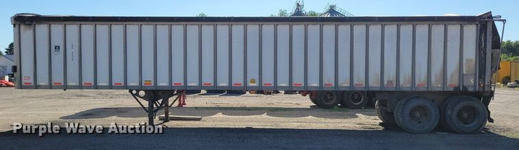 image for item KA9927 2005 Trail King Red River Series live bottom trailer