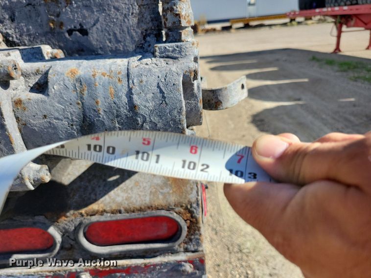 image for item KA9927 2005 Trail King Red River Series live bottom trailer