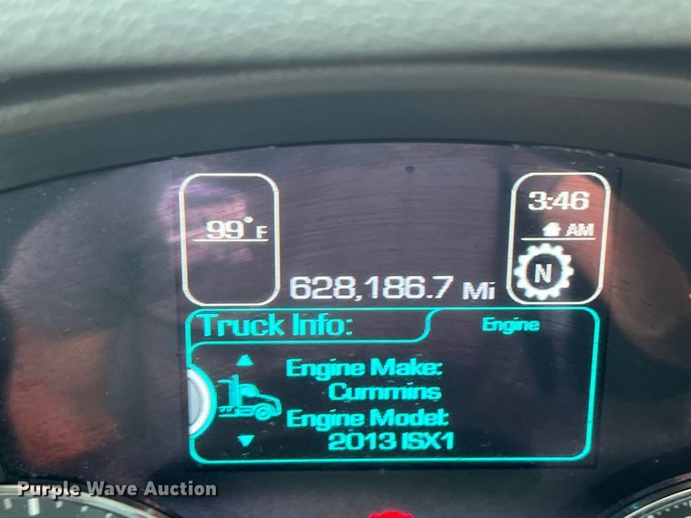 image for item LU9916 2017 Kenworth T680 semi truck