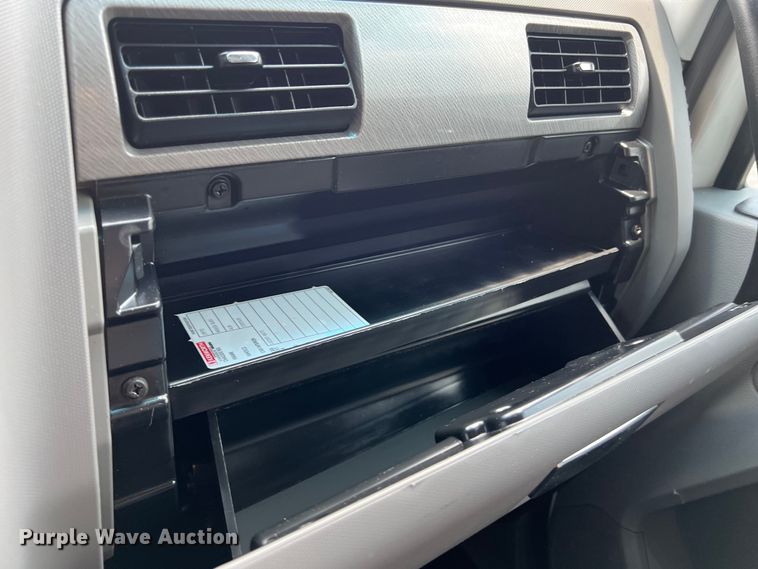 image for item LU9916 2017 Kenworth T680 semi truck