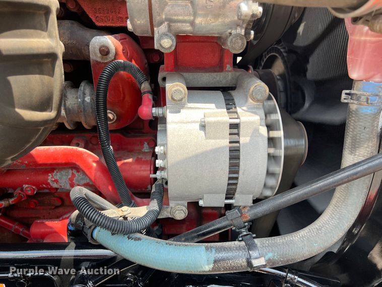 image for item LU9916 2017 Kenworth T680 semi truck