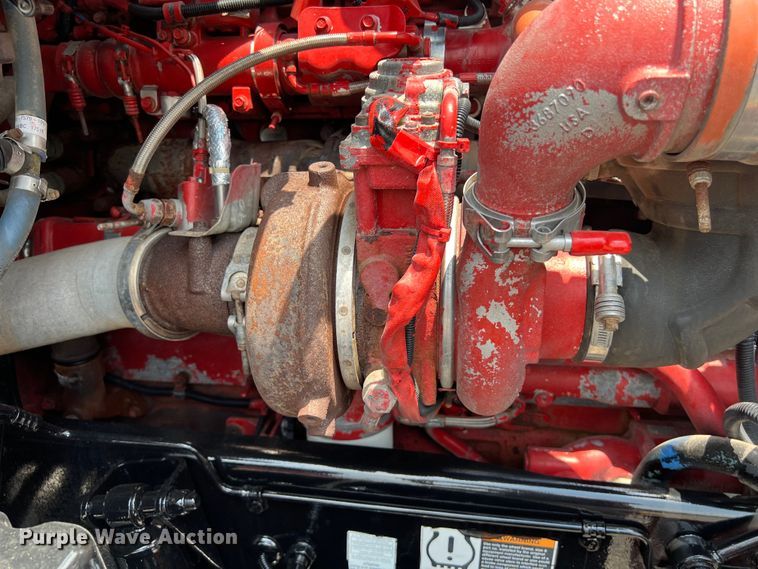 image for item LU9916 2017 Kenworth T680 semi truck