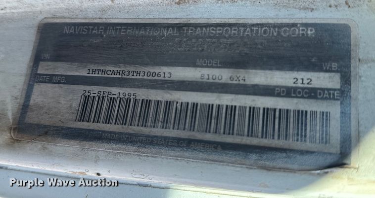 image for item MU9863 1996 International  8100 Truck cab and chassis