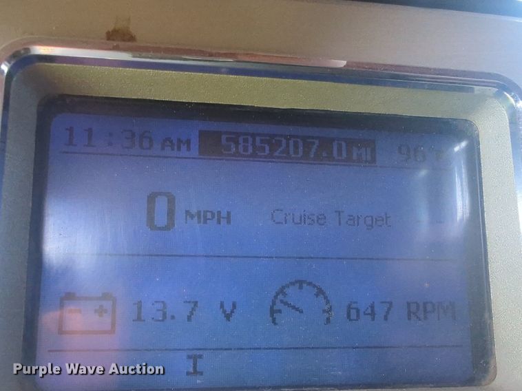 image for item NG9992 2012 Mack CHU613  semi truck