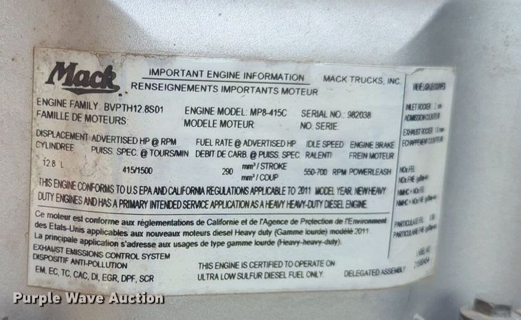 image for item NG9992 2012 Mack CHU613  semi truck