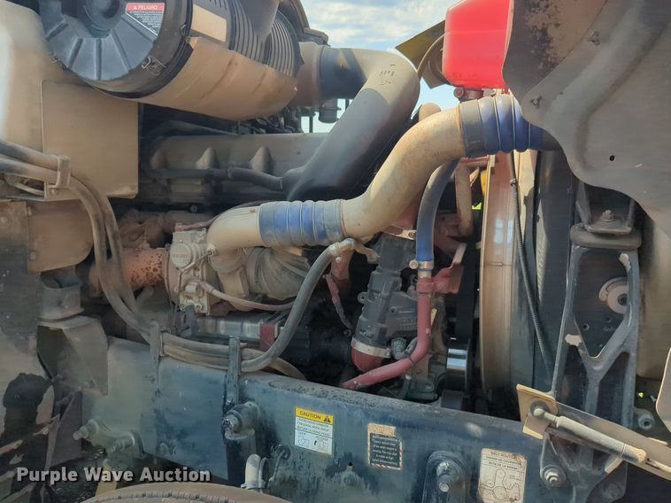 image for item NG9992 2012 Mack CHU613  semi truck