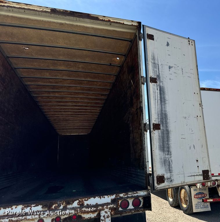 image for item NL9974 1999 Stroughton dry van trailer