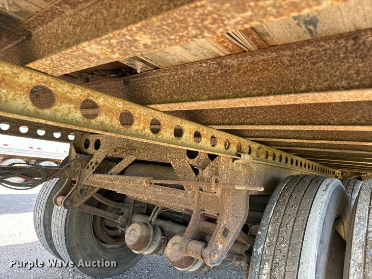 image for item NL9974 1999 Stroughton dry van trailer