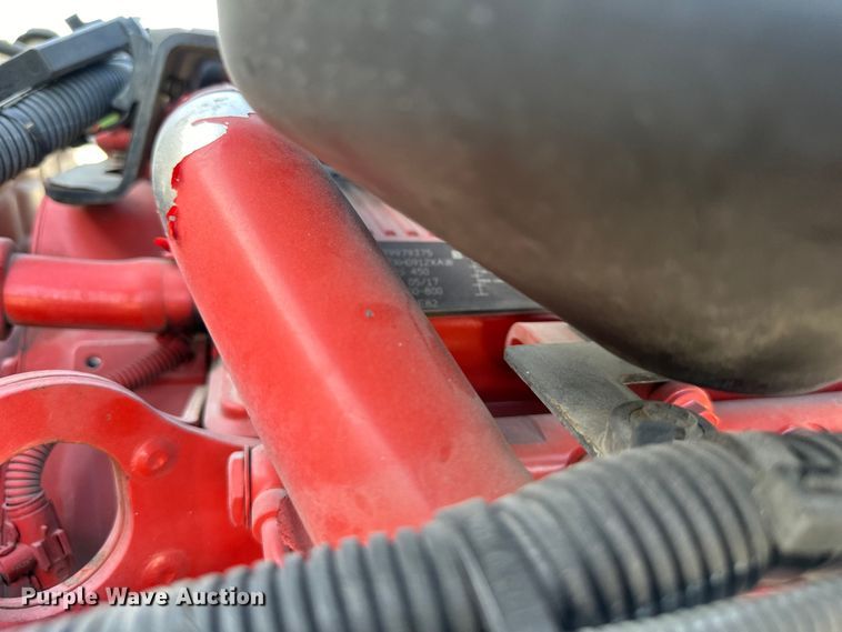 image for item NT9342 2018 International  LT semi truck