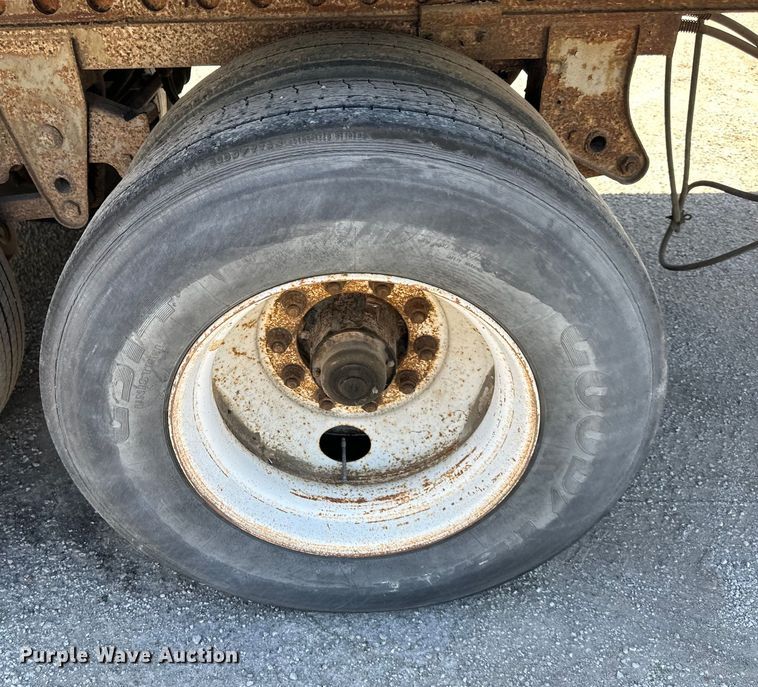 image for item NT9381 1994 Great Dane  dry van trailer