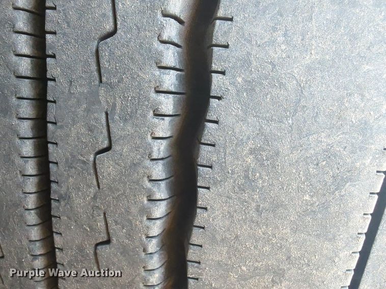 image for item NW9512 2021 Freightliner Cascadia 126 semi truck