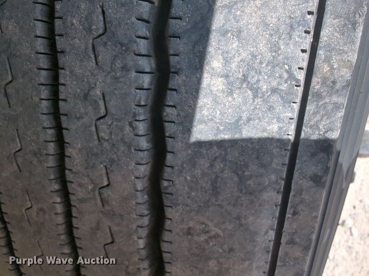 image for item NW9512 2021 Freightliner Cascadia 126 semi truck