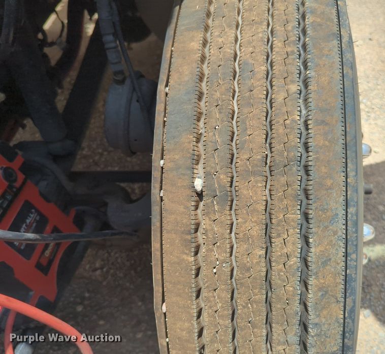 image for item NW9514 2022 Kenworth T680 semi truck