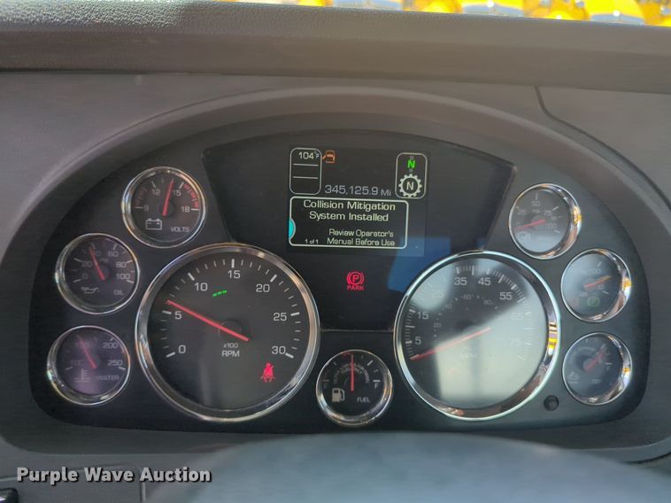 image for item NW9515 2021 Kenworth T680 semi truck