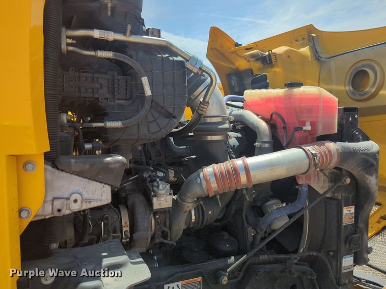 image for item NW9515 2021 Kenworth T680 semi truck