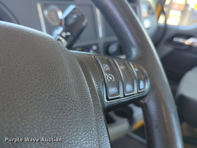 image for item NW9516 2021 Kenworth  T680 semi truck