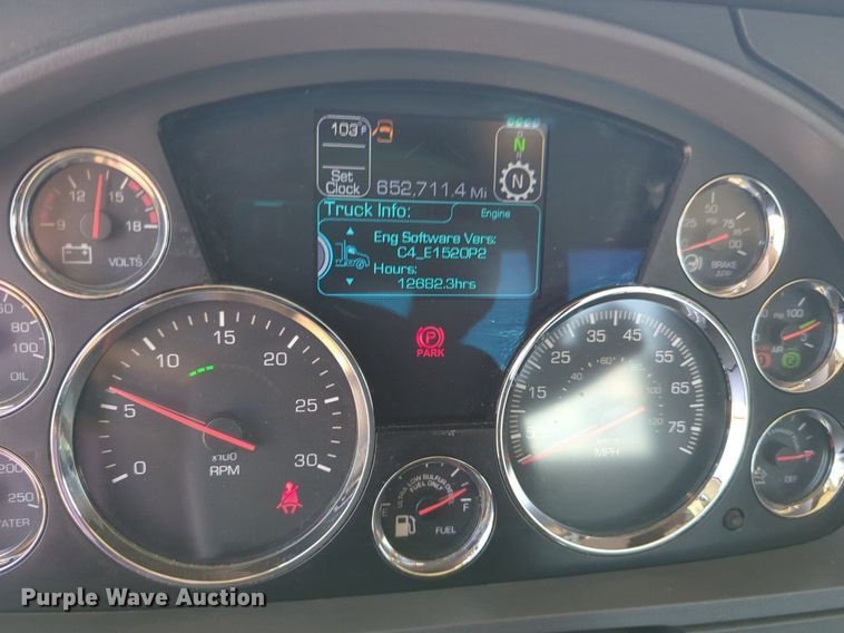 image for item NW9516 2021 Kenworth  T680 semi truck