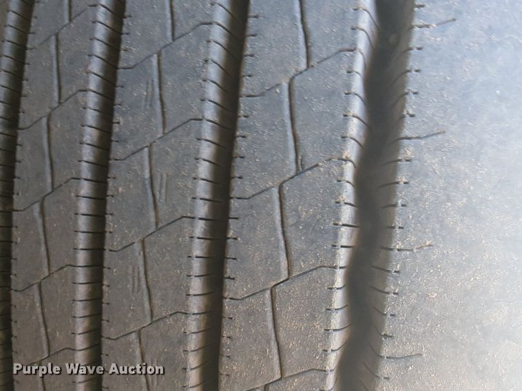 image for item NW9516 2021 Kenworth  T680 semi truck