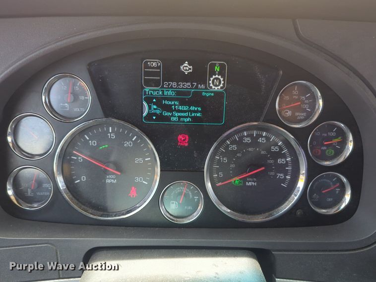 image for item NW9522 2021 Kenworth T680 semi truck