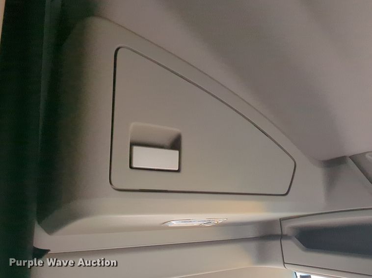 image for item NW9522 2021 Kenworth T680 semi truck