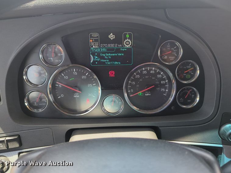 image for item NW9523 2021 Kenworth T680 semi truck