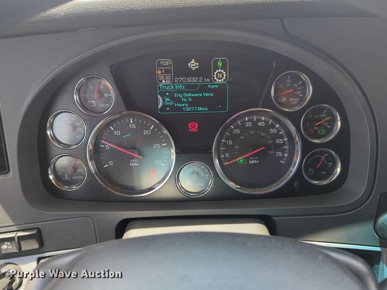 image for item NW9523 2021 Kenworth T680 semi truck