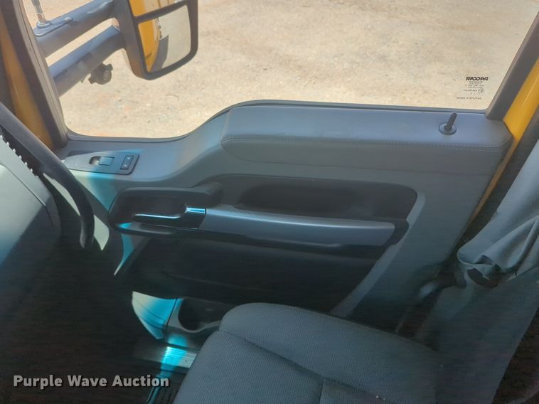 image for item NW9523 2021 Kenworth T680 semi truck