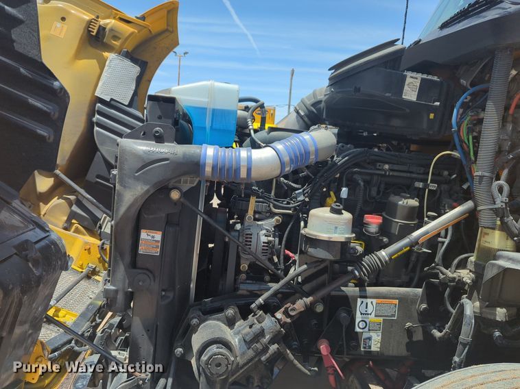 image for item NW9523 2021 Kenworth T680 semi truck