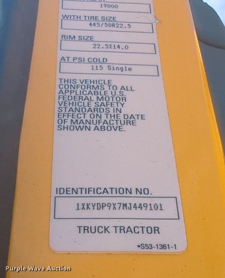 image for item NW9523 2021 Kenworth T680 semi truck