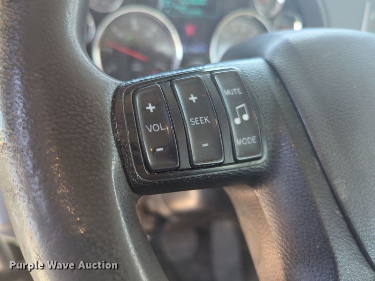 image for item NW9529 2020 Kenworth T680 semi truck