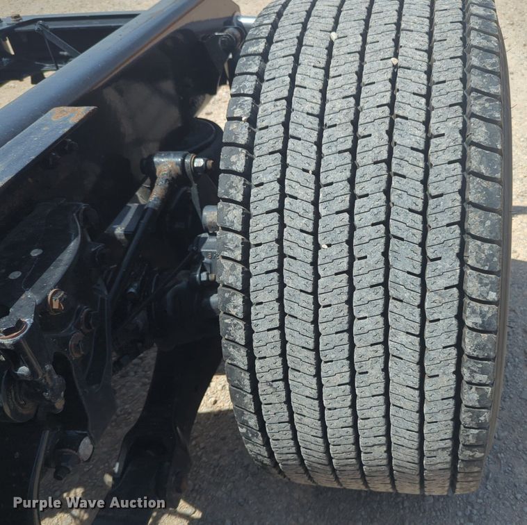 image for item NW9529 2020 Kenworth T680 semi truck