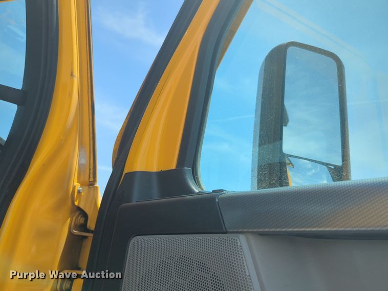 image for item NW9531 2021 Freightliner Cascadia 126 semi truck