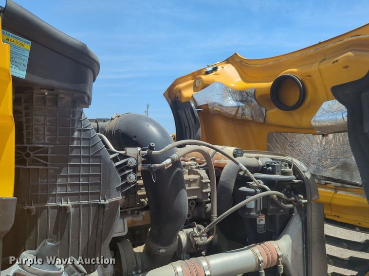 image for item NW9531 2021 Freightliner Cascadia 126 semi truck