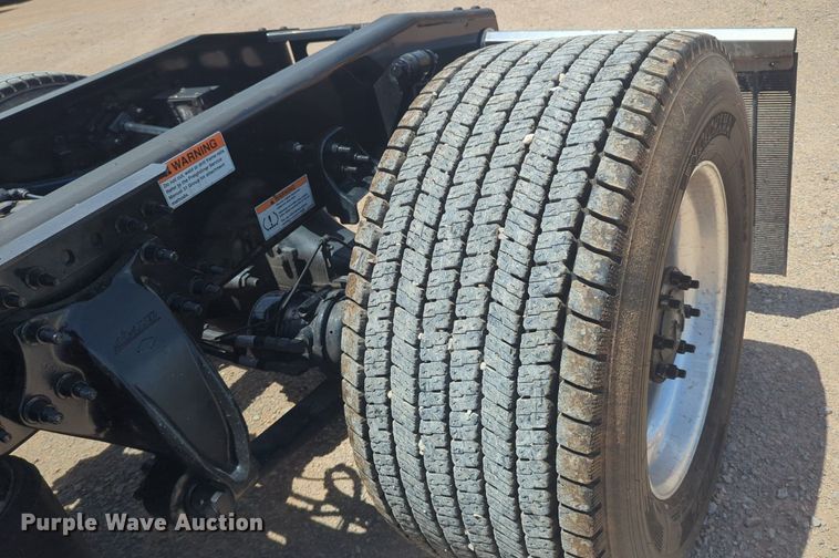 image for item NW9531 2021 Freightliner Cascadia 126 semi truck