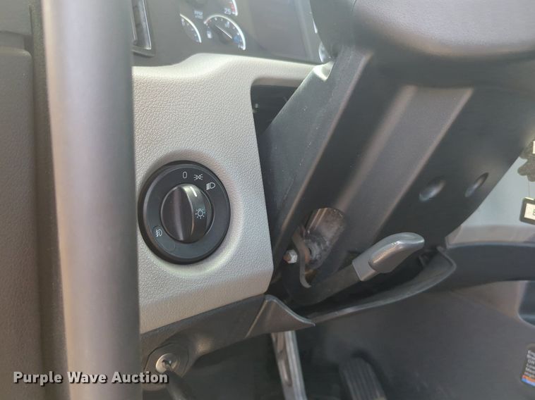 image for item NW9539 2020 Freightliner Cascadia 126 semi truck