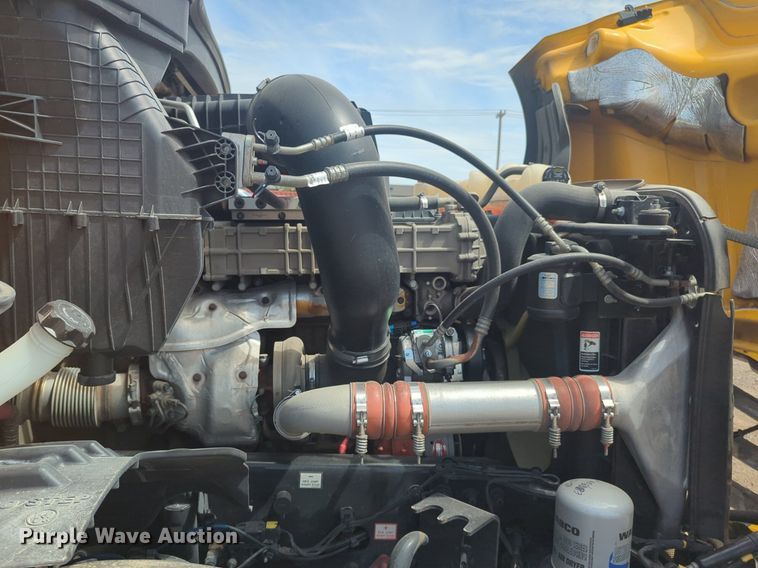 image for item NW9539 2020 Freightliner Cascadia 126 semi truck