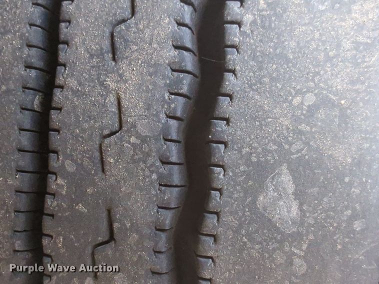 image for item NW9539 2020 Freightliner Cascadia 126 semi truck