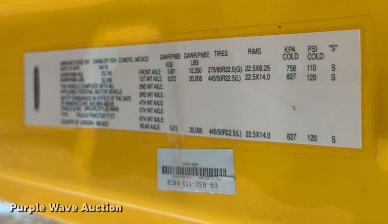 image for item NW9539 2020 Freightliner Cascadia 126 semi truck