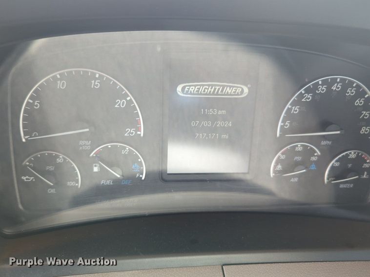 image for item NW9540 2020 Freightliner Cascadia 126 semi truck