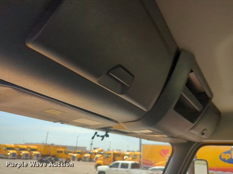 image for item NW9540 2020 Freightliner Cascadia 126 semi truck